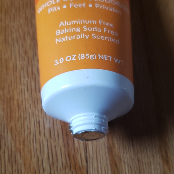 Lume WHOLE body  Deodorant 3 oz Clean Tangerine BODY Original Formula  Sealed - Picture 2 of 3